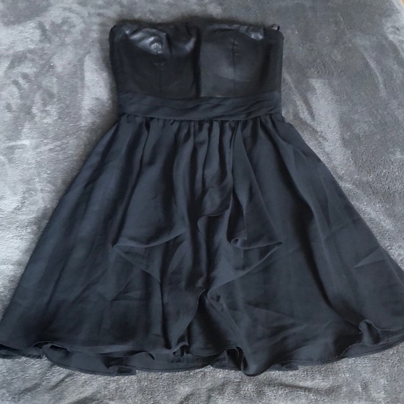 Stunning LBD! - Picture 1 of 7